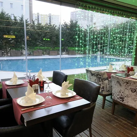 Bahira Hotel *