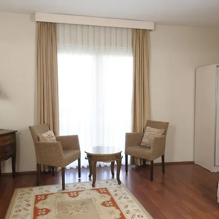 Hotel Bahira *