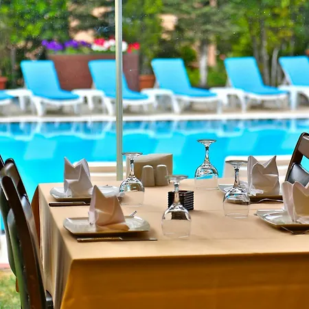 Bahira Hotel *